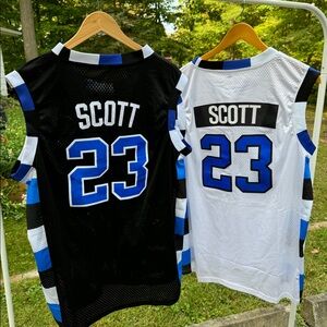 One Tree Hill Basketball jerseys, Halloween costume